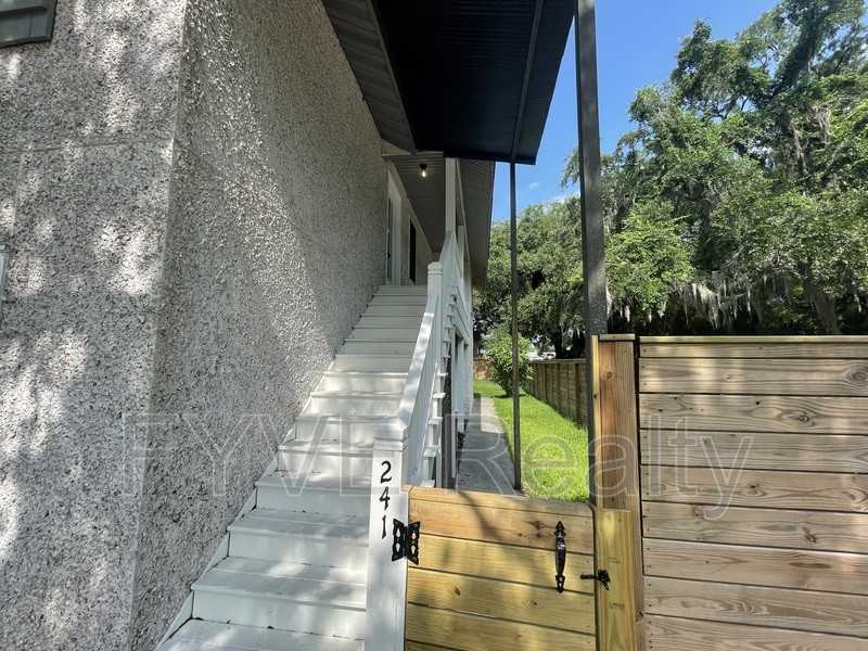 241 Georgia St - Photo 2 of 47