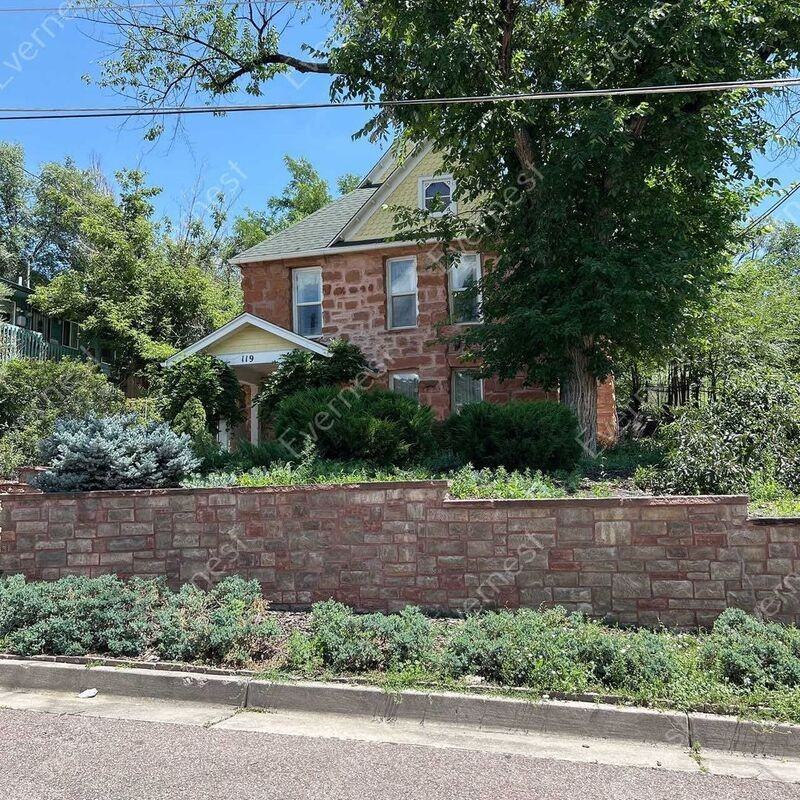 119 Williams St - Photo 3 of 27