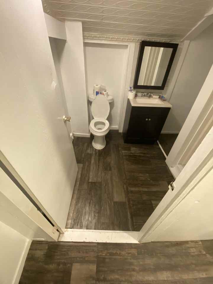 130 commercial - Photo 4 of 10