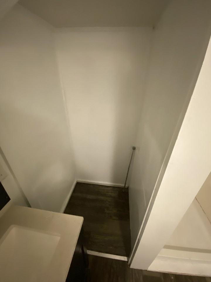 130 commercial - Photo 6 of 10