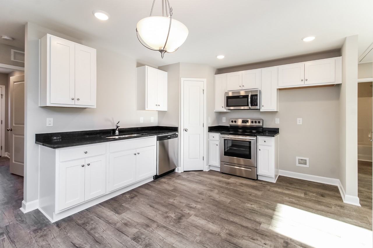 209 Partee St - Photo 3 of 16