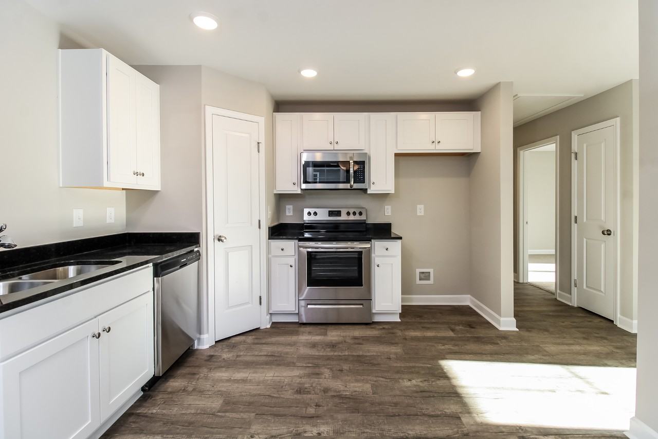 209 Partee St - Photo 6 of 16