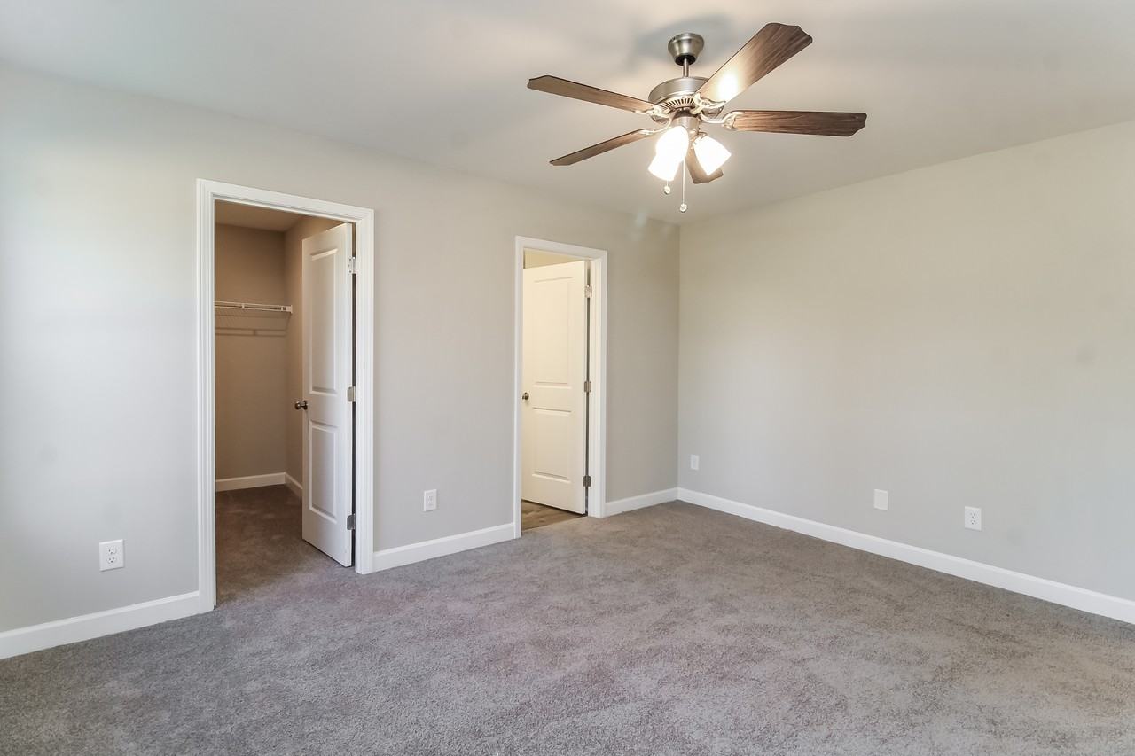 209 Partee St - Photo 7 of 16