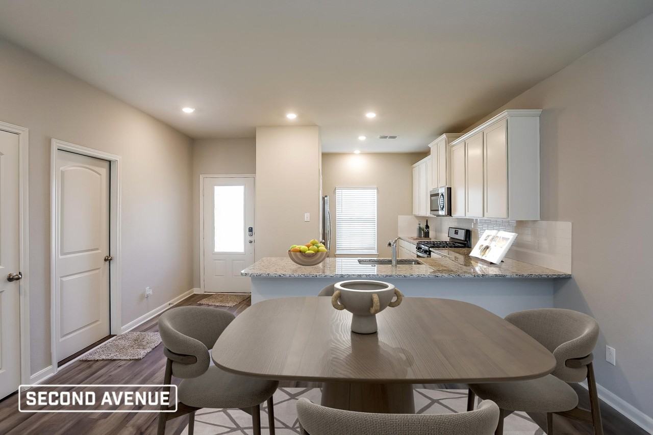 720 Springhill Dr - Photo 5 of 22