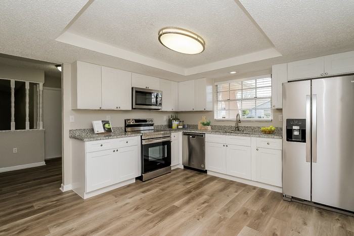 13405 Rayburn Rd - Photo 3 of 19