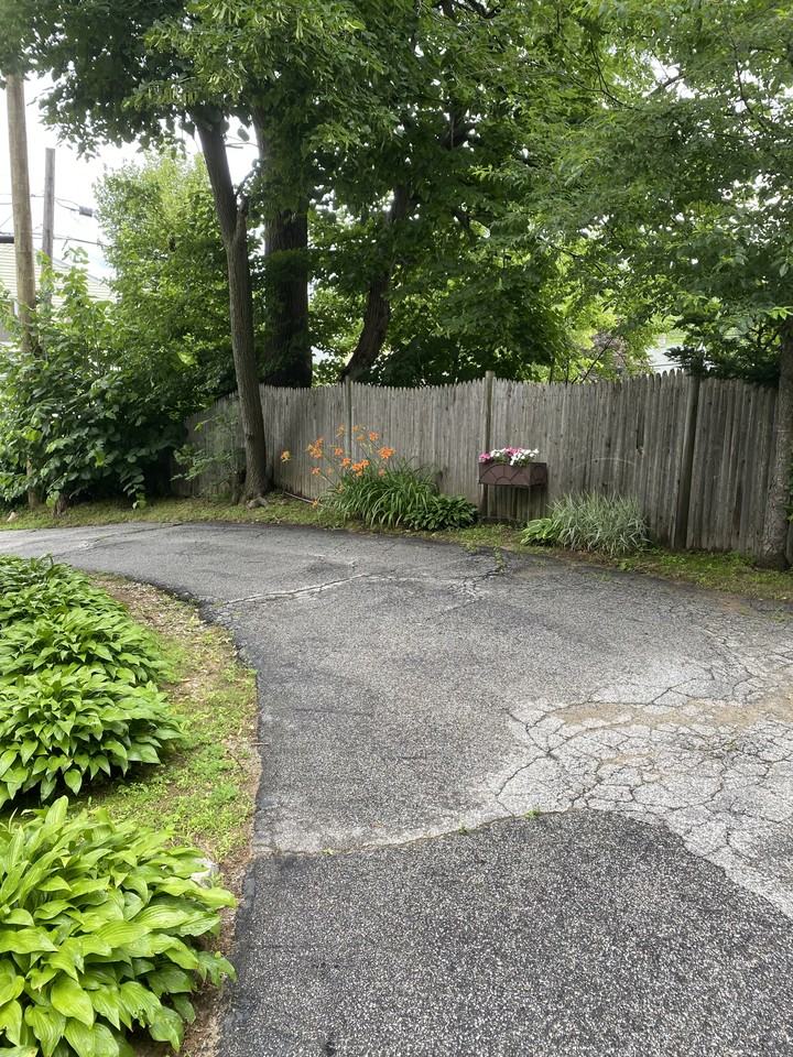 167 Wolcott St - Photo 3 of 23