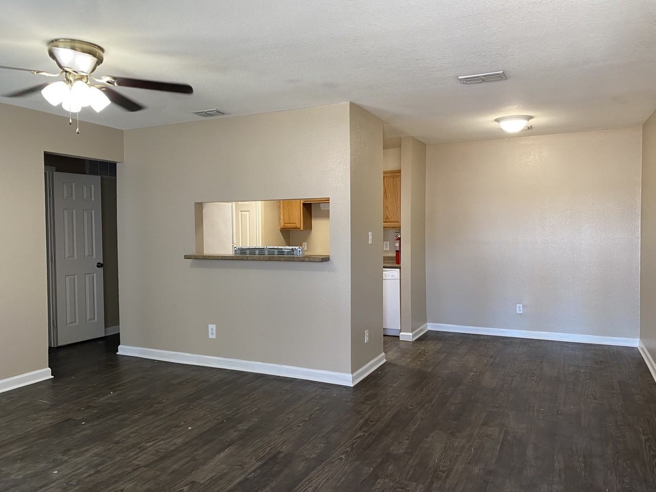 1809 W Schunior St #0304