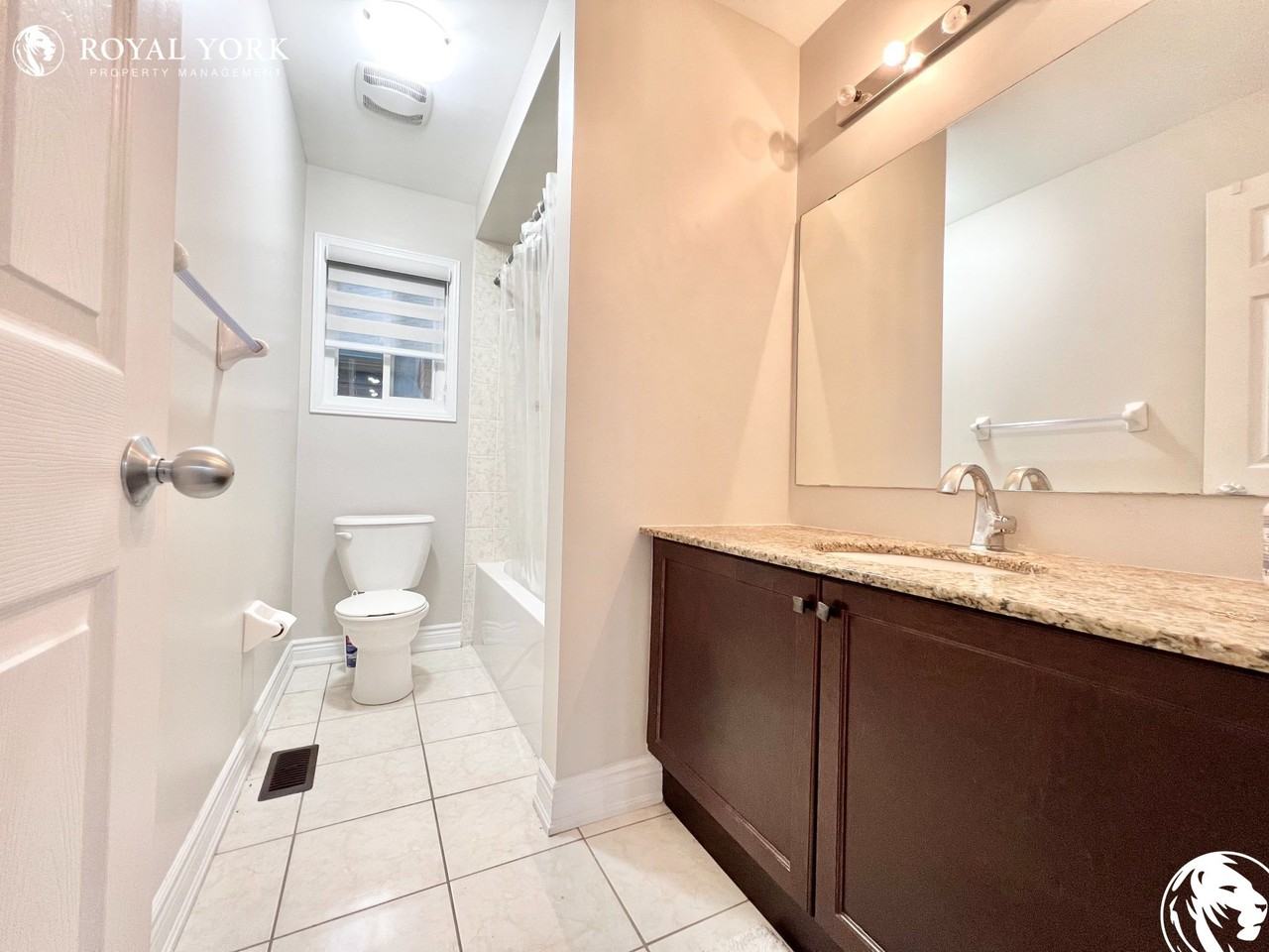 8 Carter St - Photo 3 of 33