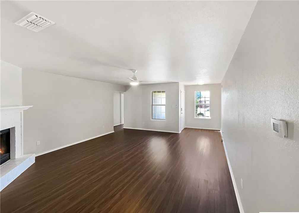 1511 Normeadows Cir - Photo 3 of 5