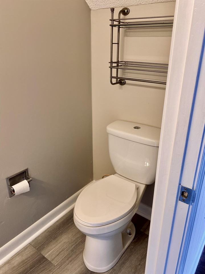 5003 Edwards Road - 1Unit 25 #1 - Photo 5 of 15