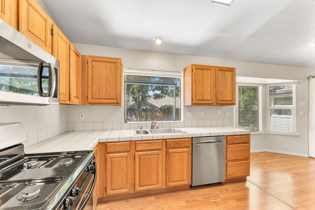 5285 Santa Barbara Ave #1 - Photo 2 of 30