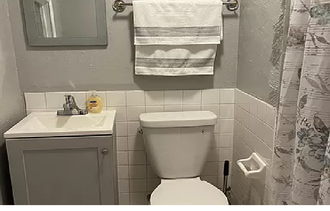 2408 E Marks St - Photo 2 of 7