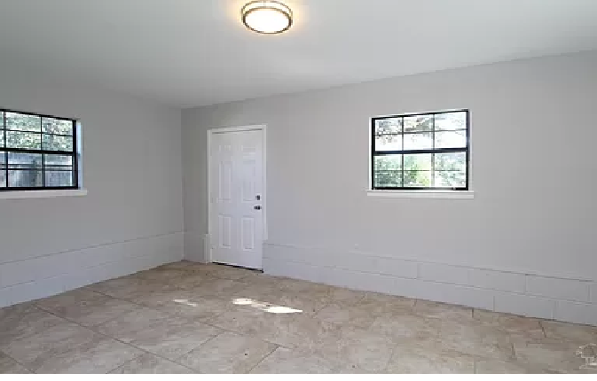 165 Vassar Dr - Photo 3 of 12