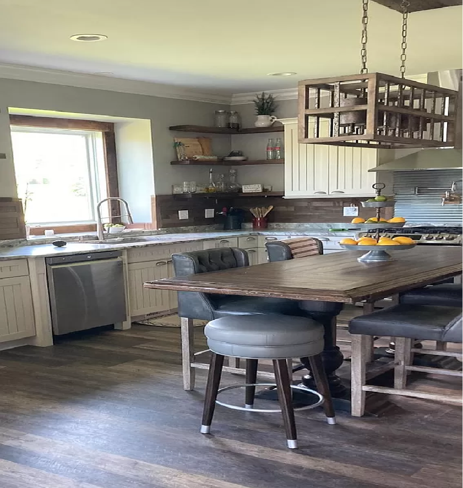 2558 Niles Cortland Rd Ne - Photo 3 of 10