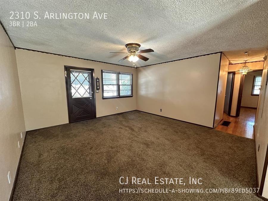 2310 S Arlington Ave - Photo 3 of 11