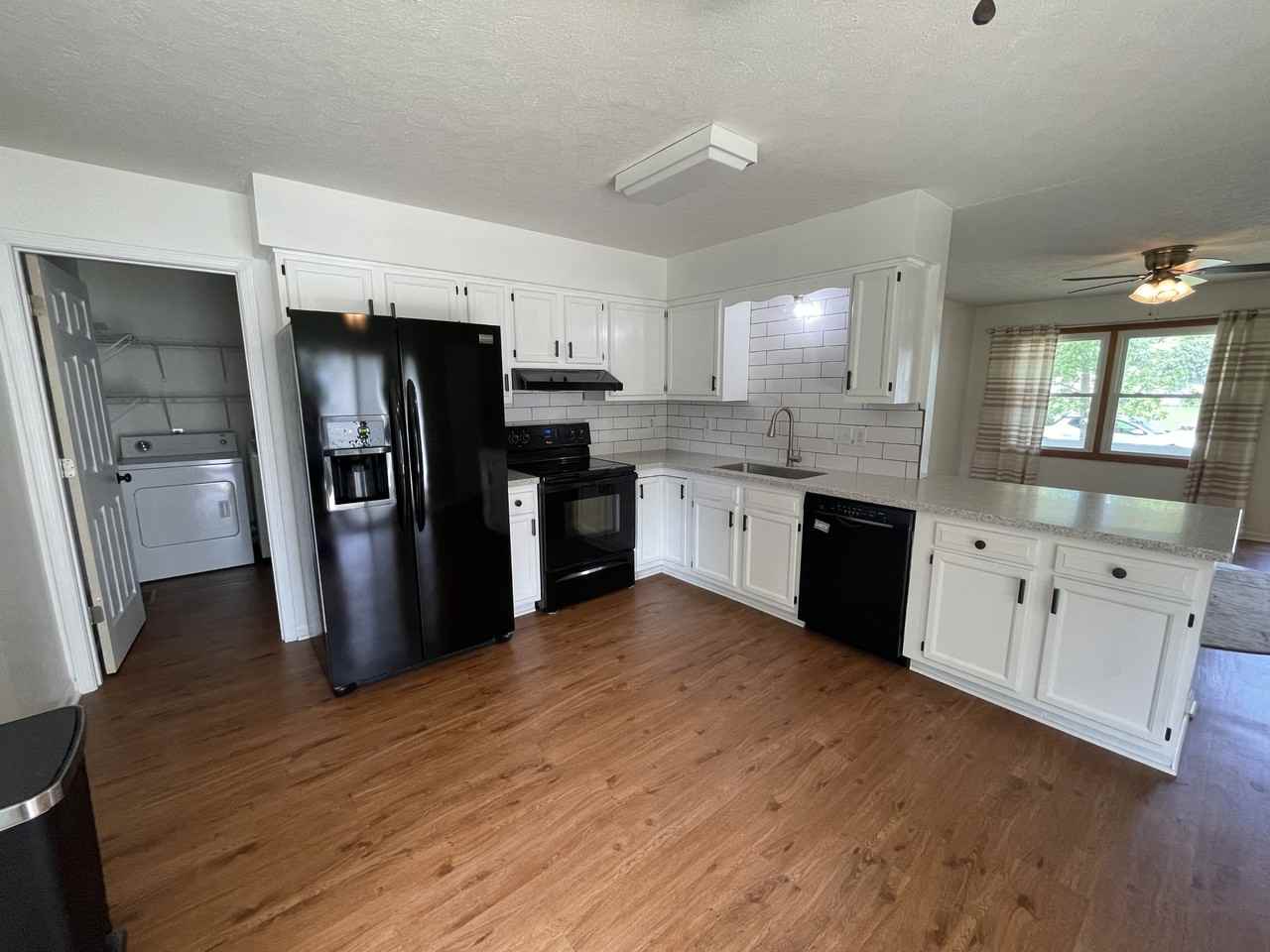 613 N Blackfoot Dr #NA - Photo 2 of 14