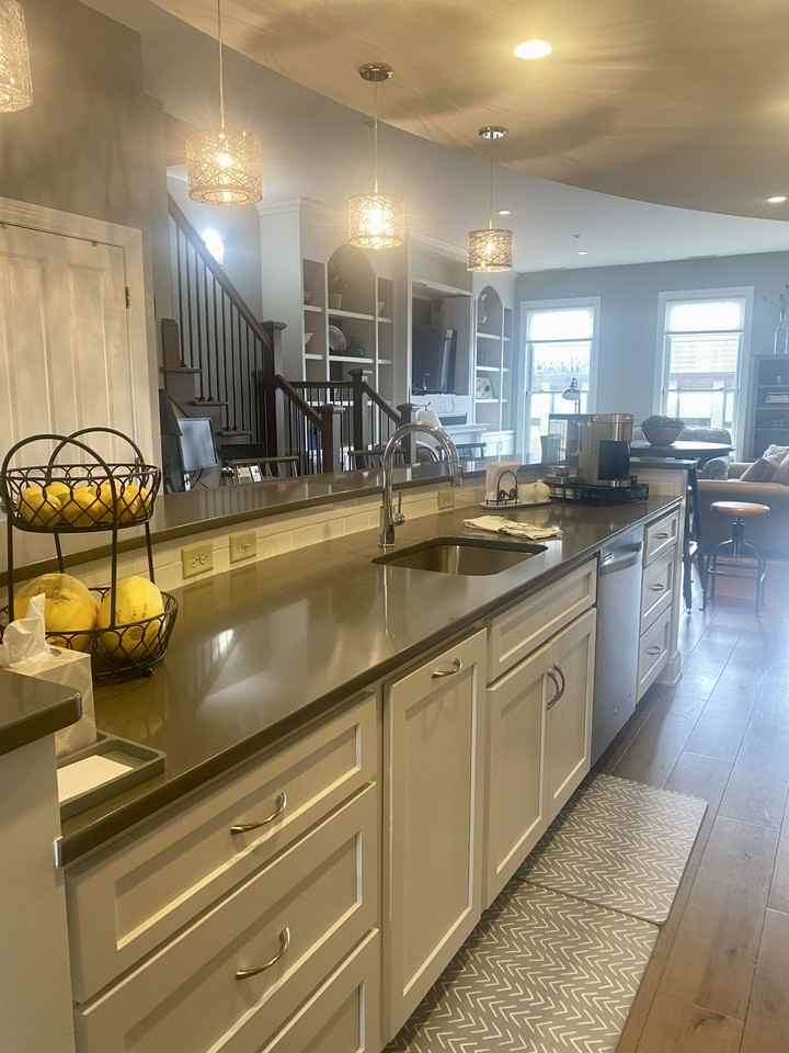 101 N Walnut St #101 - Photo 3 of 11