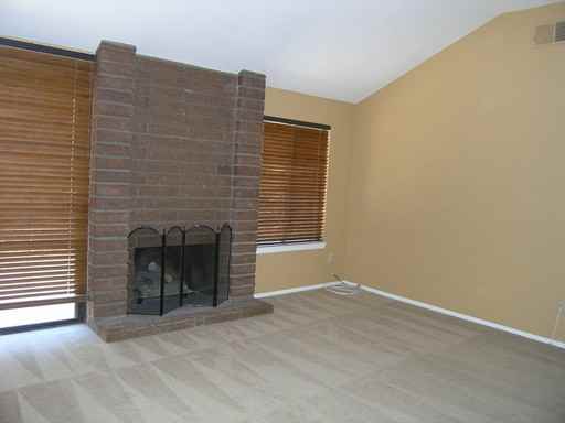 2925 Newgate Ct - Photo 3 of 11