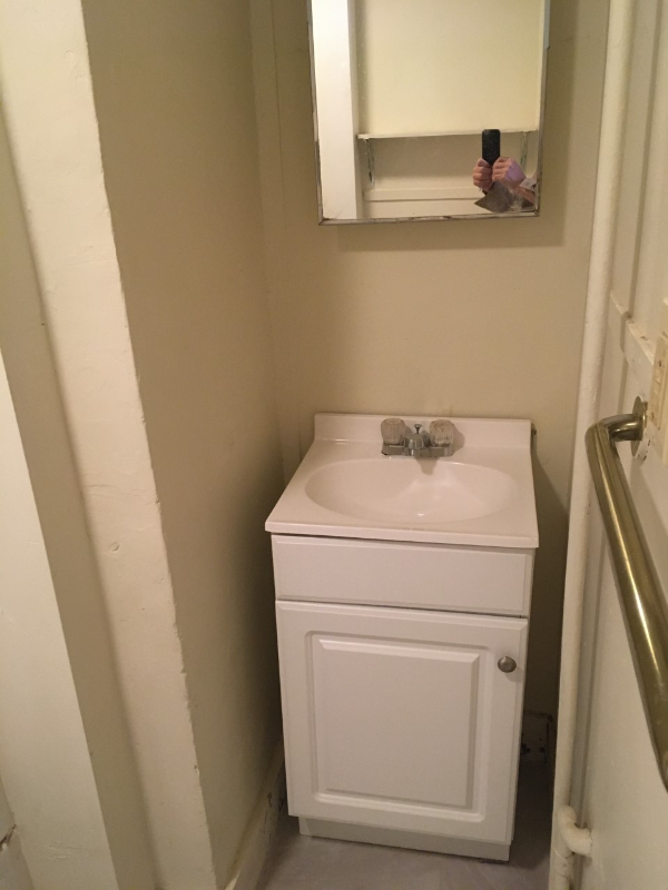 102 Grove St - Photo 7 of 12