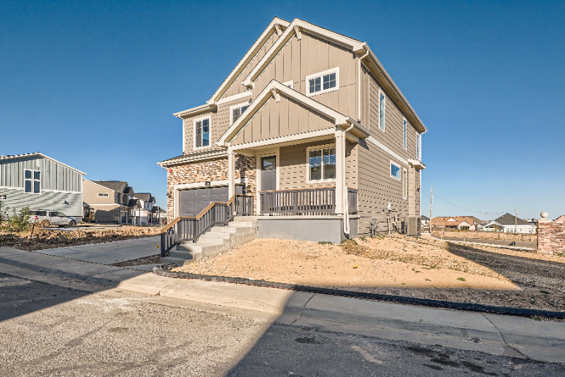 190 Mohawk Cir - Photo 2 of 34