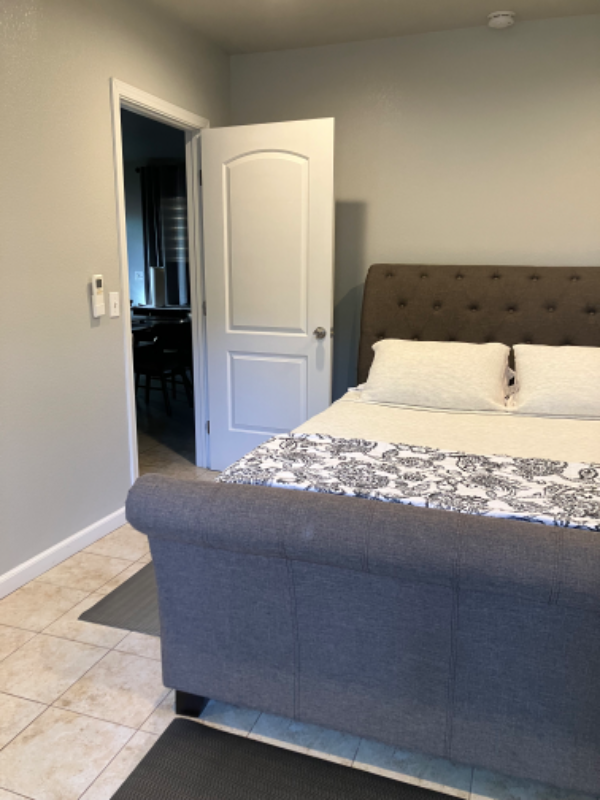 318 Crestview Dr - Photo 3 of 18