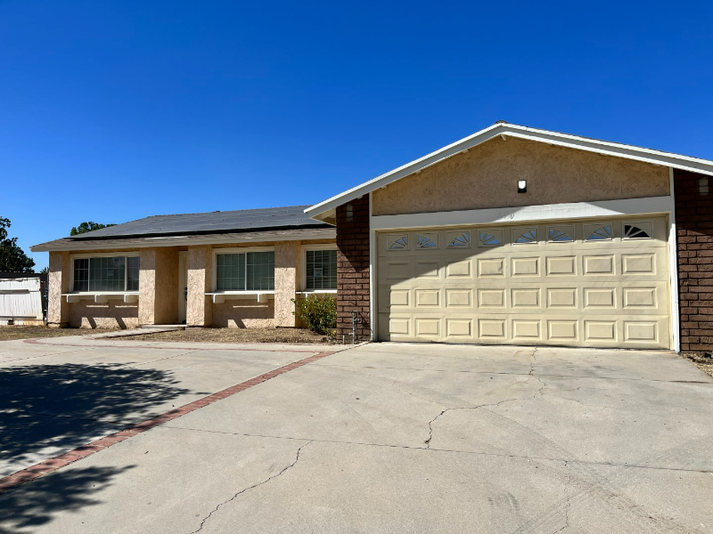 8450 Saddle Creek Dr - Photo 3 of 26