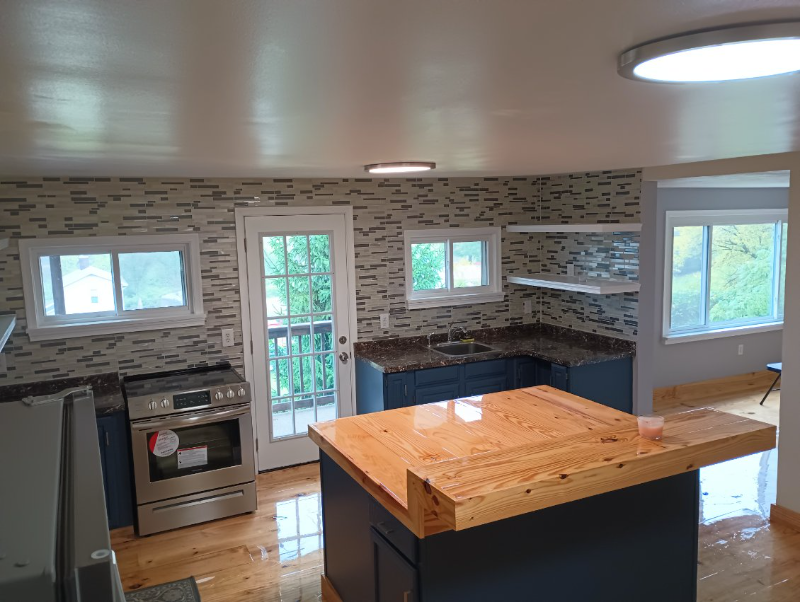 352 Willow Way - Photo 3 of 16