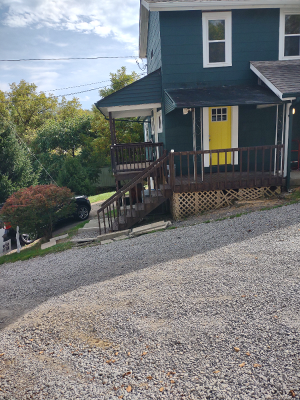 352 Willow Way - Photo 2 of 16