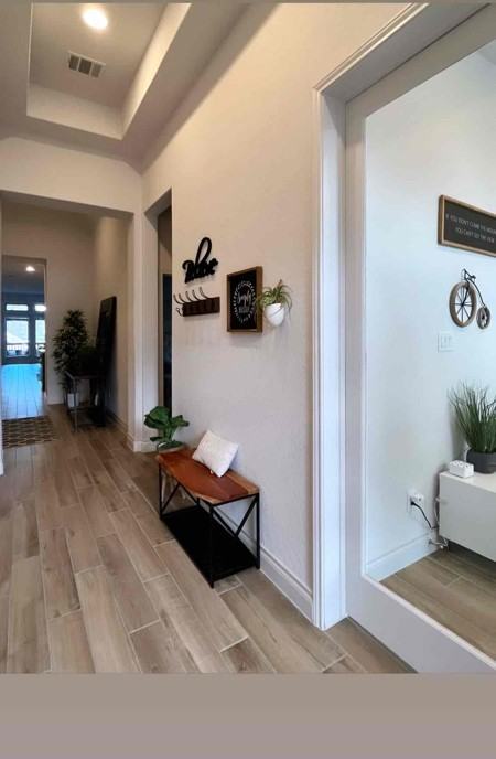 2126 Thayer Cv - Photo 3 of 40