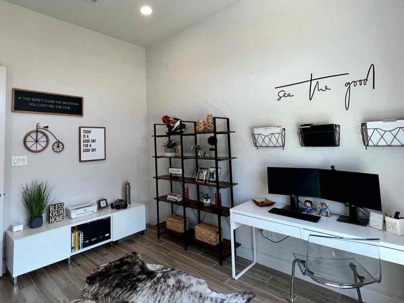 2126 Thayer Cv - Photo 5 of 40