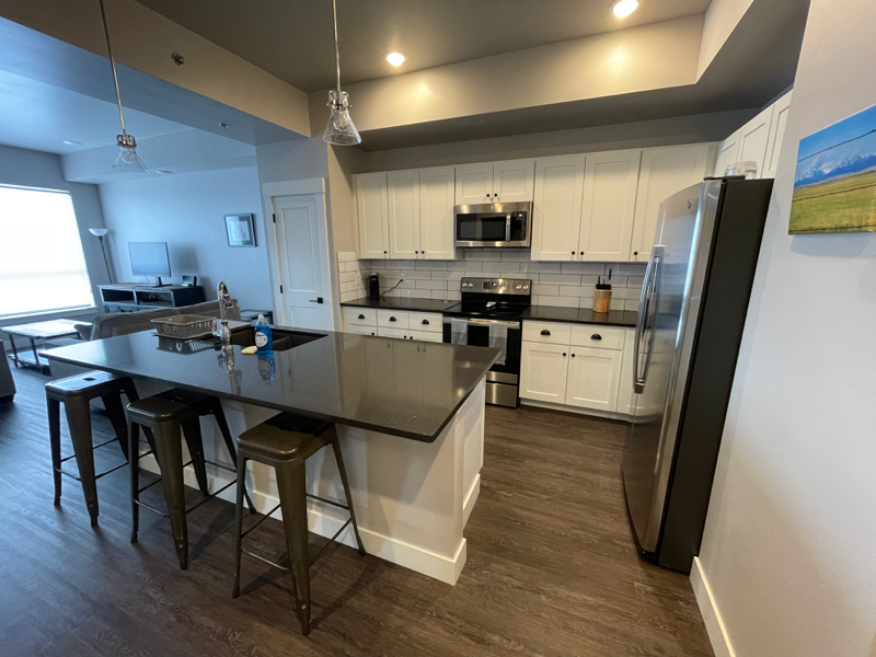 605 N 7th Ave #301 - Photo 2 of 18