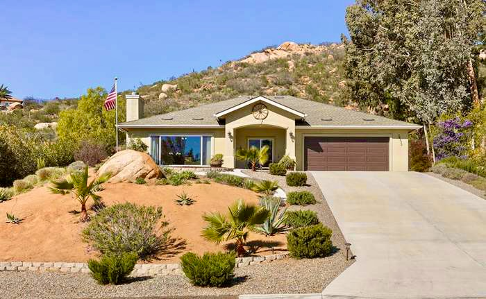 16530 Daza Dr - Photo 3 of 37