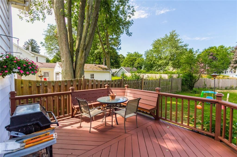 126 Holloway Rd - Photo 2 of 20