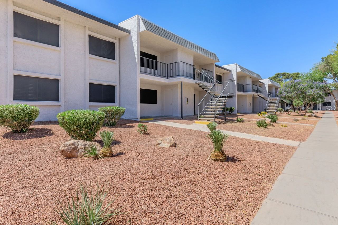 Tides on Wynn - Photo 2 of 22