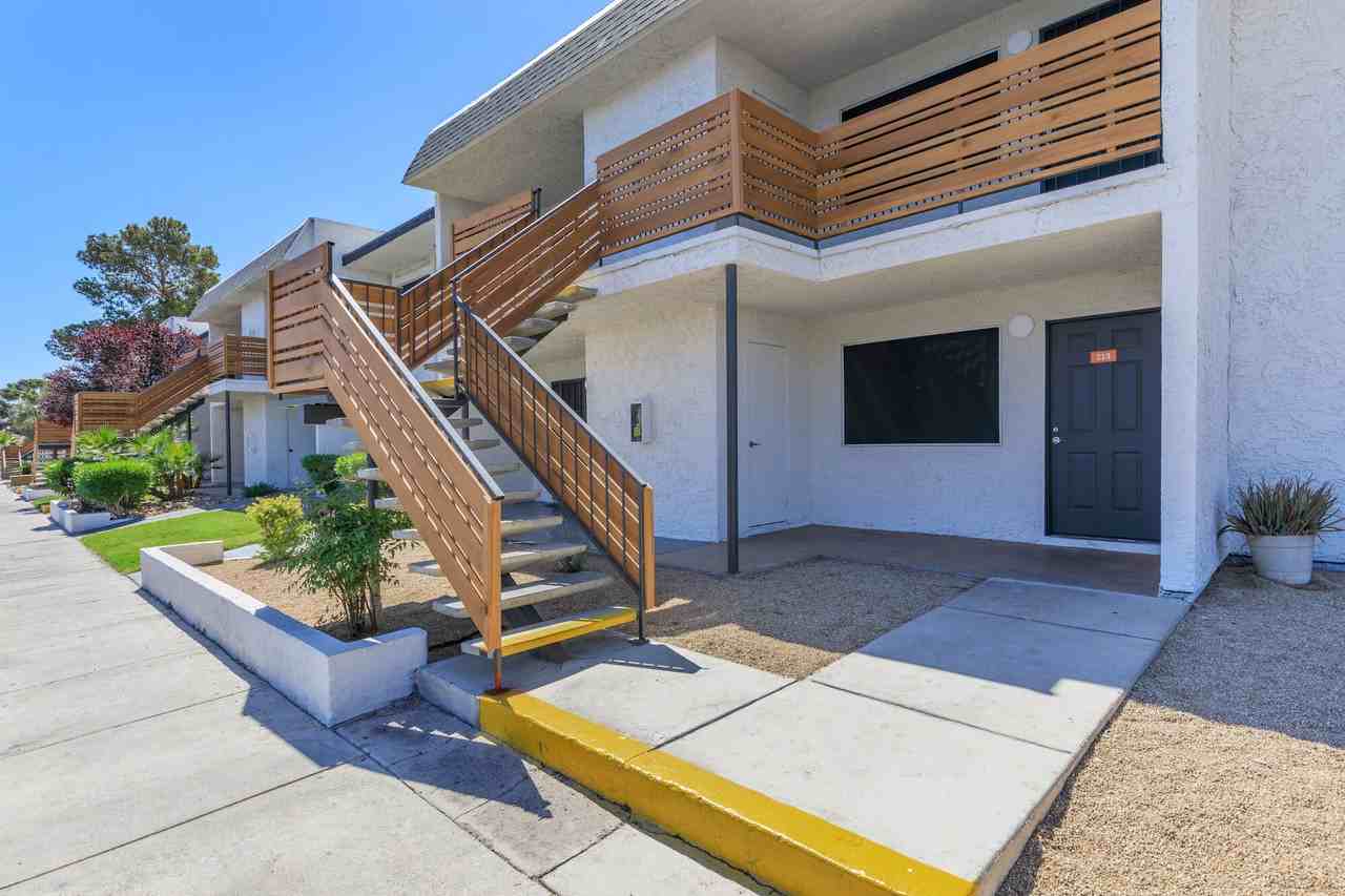 Tides on Wynn - Photo 4 of 22