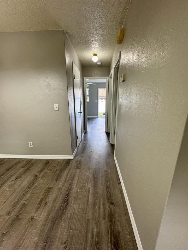 2241 Granada Dr #2241 - Photo 7 of 22