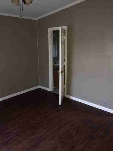 825 W 26th St #825 - Photo 2 of 12