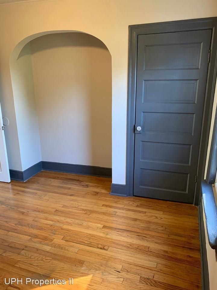 1412 Pennsylvania Ave - Photo 3 of 27