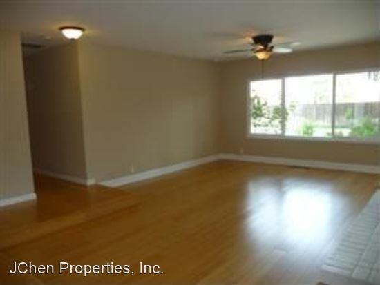 1520 Arkell Rd - Photo 3 of 8