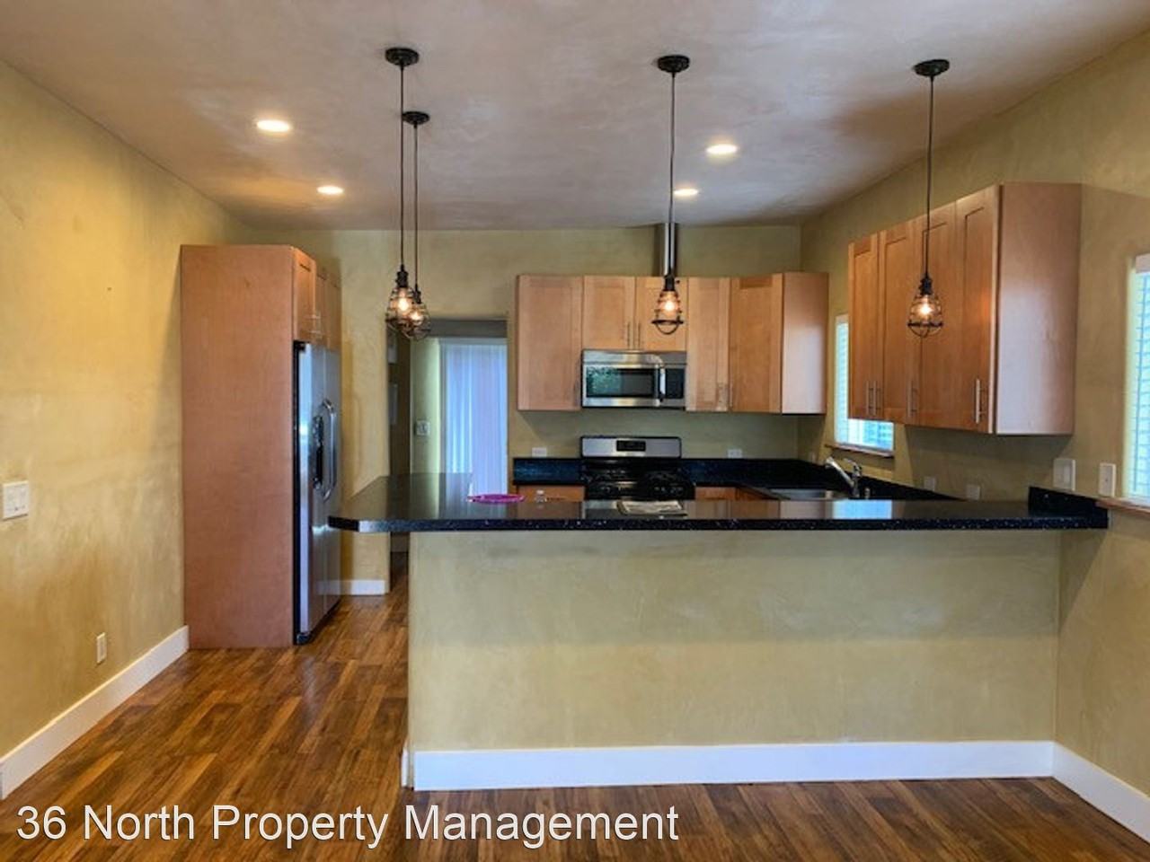 760 Trinity Ave - Photo 3 of 12