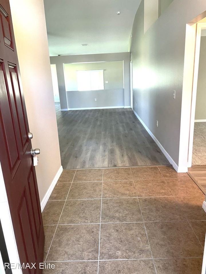 1988 Snapdragon Dr Nw - Photo 2 of 28