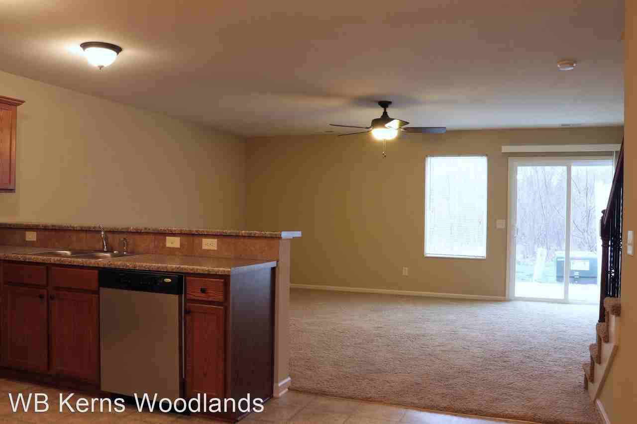 Amy Court - Photo 2 of 16