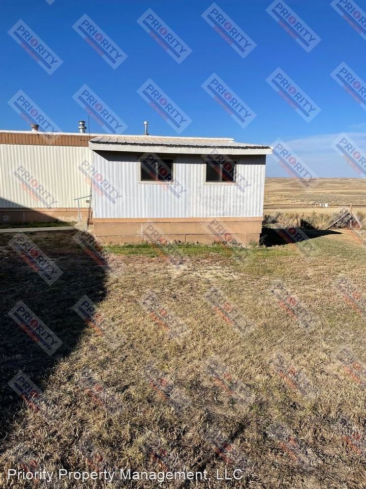 364 Cook Rd - Photo 2 of 19