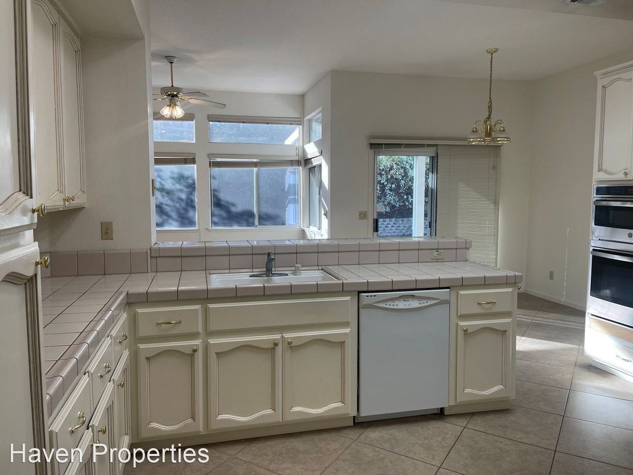 105 Pembury Way - Photo 3 of 6