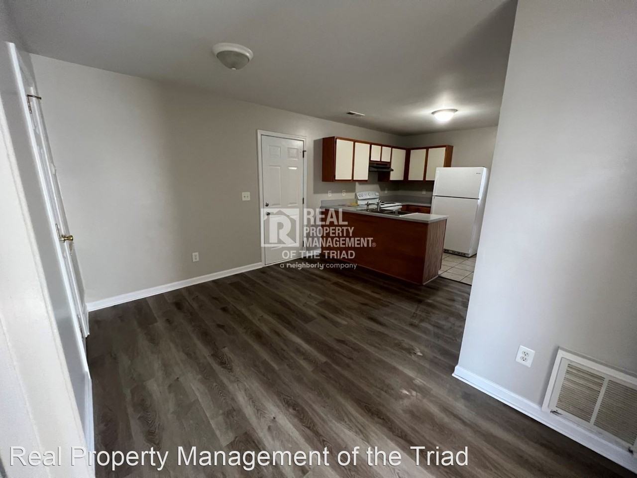 3211 N Ohenry Blvd - Photo 3 of 24