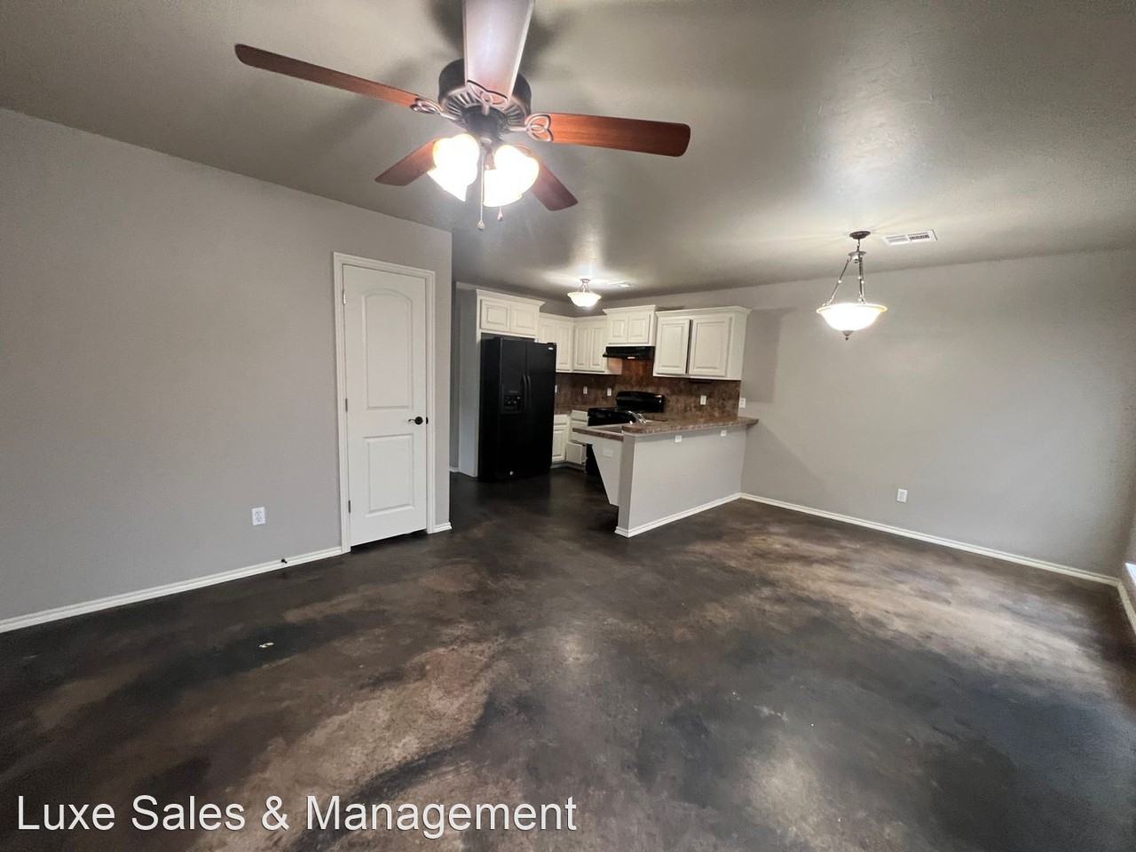 2320 Nw 16th St - Photo 2 of 18