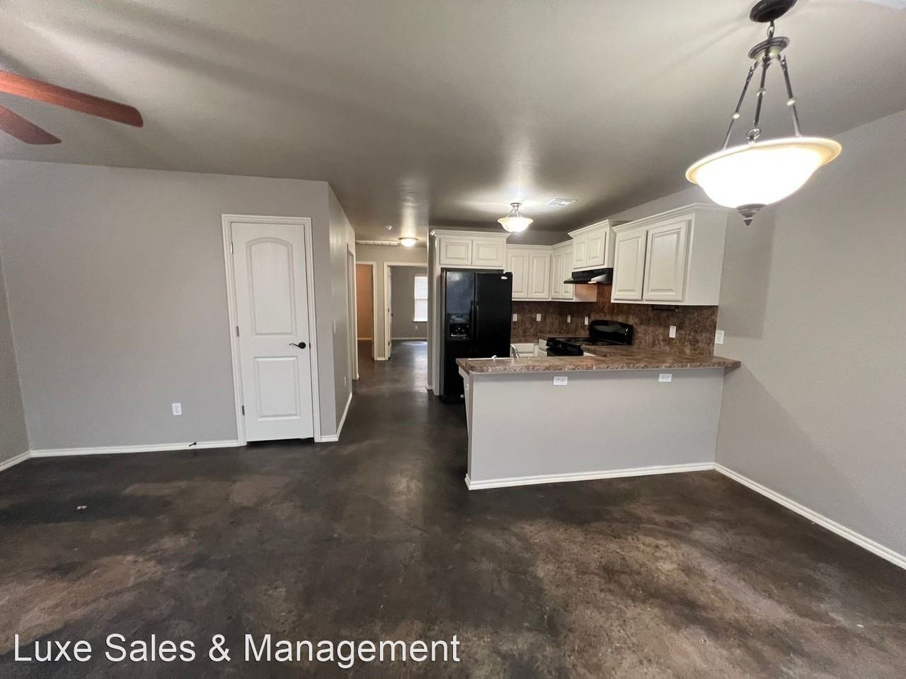 2320 Nw 16th St - Photo 3 of 18