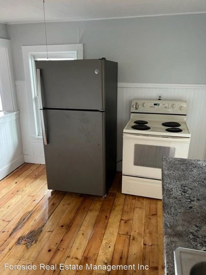 Green Street - Photo 3 of 11