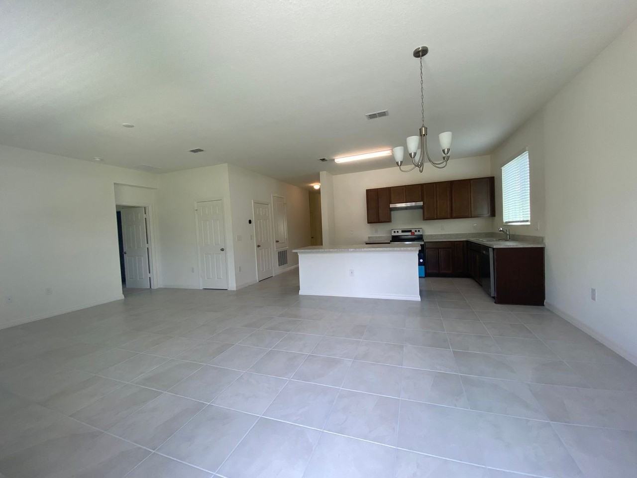 7163 Cruz Ct - Photo 3 of 19