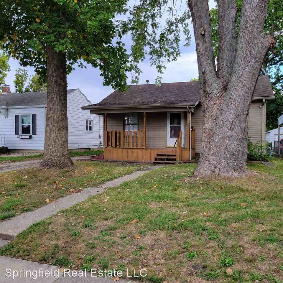 2540 S 4th St - Photo 2 of 17